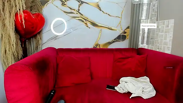 Snapshot of Bella_williamss_ chatting on April 22, 7:37 pm Bella williamss online show from April 22, 7:37 pm