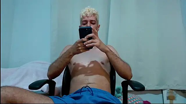 blondetwink online show from February 28, 10:50 pm