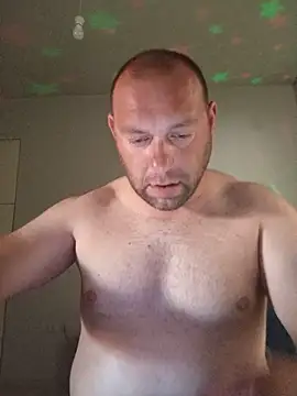 Snapshot of chris19851 chatting on June 7, 9:13 am chris19851 online show from June 7, 9:13 am