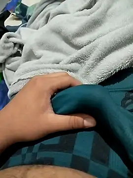 Snapshot of maynor1233 chatting on November 3, 3:13 pm maynor1233 online show from November 3, 3:13 pm