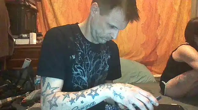 SillyRabbitz online show from March 3, 6:48 am