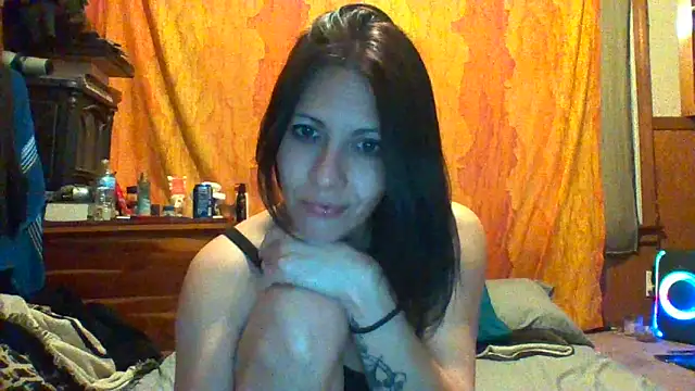 SillyRabbitz online show from March 12, 10:37 am