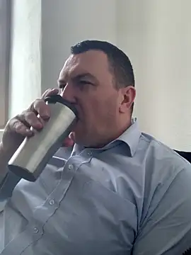 Mike8523 online show from February 28, 6:47 am