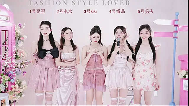 badgirl777888 online show from March 21, 9:23 am