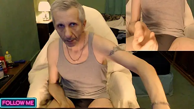 maxdaddy690 online show from December 5, 11:51 pm