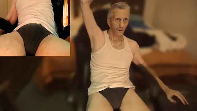 maxdaddy690 online show from January 3, 9:26 pm