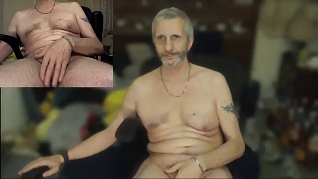 maxdaddy690 online show from June 6, 1:21 am