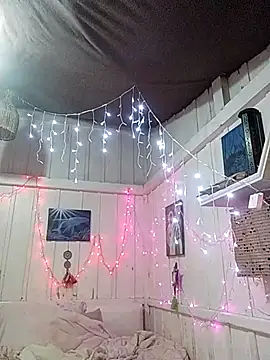 Fellyna online show from September 14, 9:14 pm