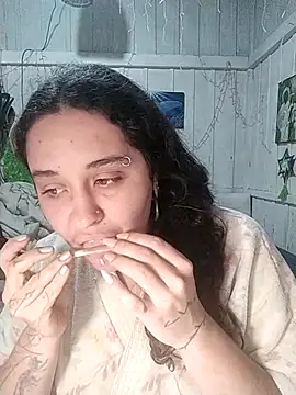 Fellyna online show from October 19, 3:45 pm