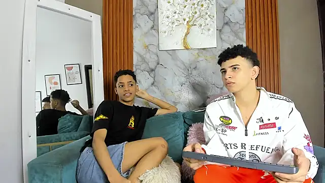 KING OFF BOYS online show from May 13, 2:36 pm