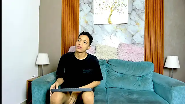 KING OFF BOYS online show from May 23, 1:04 pm