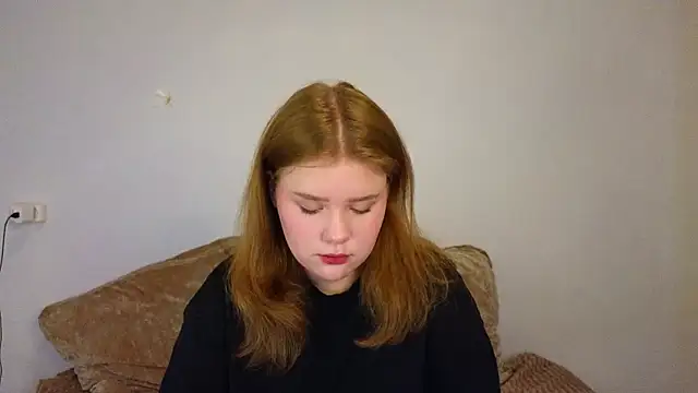 LaseyMoon online show from February 16, 4:19 am