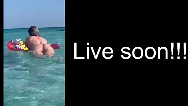 Snapshot of _Allie_ chatting on October 18, 4:26 am  Allie  online show from October 18, 4:26 am