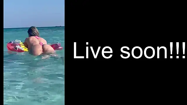 Snapshot of _Allie_ chatting on October 20, 4:24 am  Allie  online show from October 20, 4:24 am