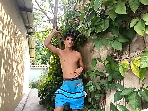 Snapshot of twinks_28 chatting on October 9, 5:55 pm twinks 28 online show from October 9, 5:55 pm