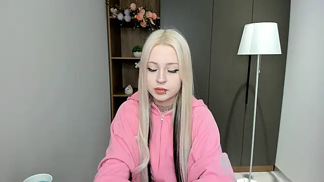 JoanColdwell online show from February 27, 5:02 am