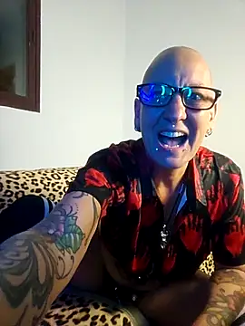 Snapshot of Emma_Milf25 chatting on November 24, 6:40 pm Emma Milf25 online show from November 24, 6:40 pm