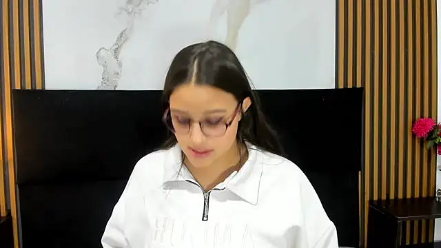 Snapshot of Samy_jons chatting on September 13, 12:27 pm Samy jons online show from September 13, 12:27 pm