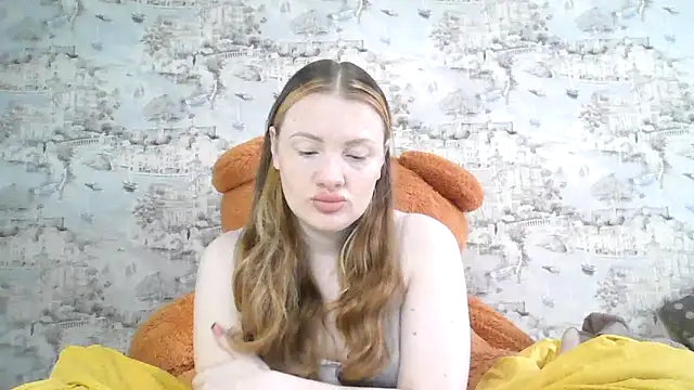 Eveline May online show from November 1, 8:05 am