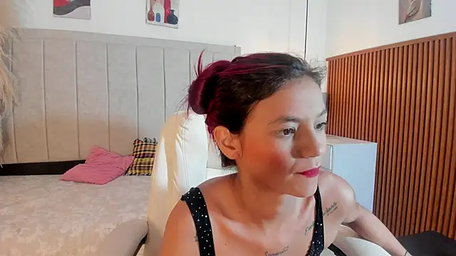 Snapshot of gime_lara chatting on May 21, 12:56 pm gime lara online show from May 21, 12:56 pm