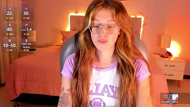 Emily Warren  online show from March 9, 8:02 pm