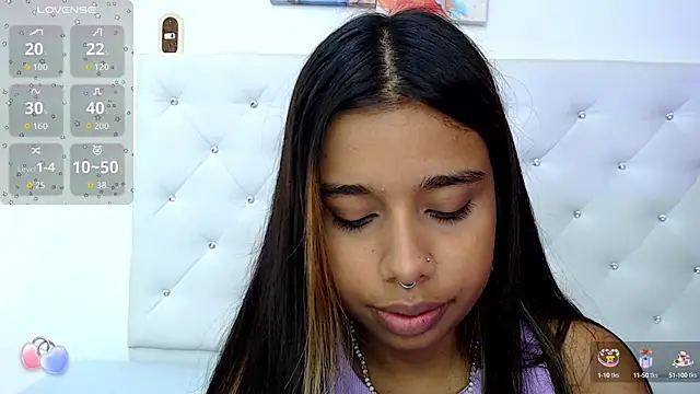 Snapshot of sweetebony_33 chatting on October 8, 4:10 am sweetebony 33 online show from October 8, 4:10 am