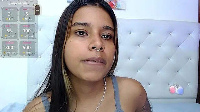 Snapshot of sweetebony_33 chatting on October 10, 5:17 am sweetebony 33 online show from October 10, 5:17 am