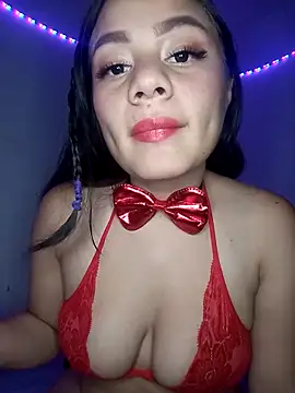 Snapshot of Valen_thompsom_002 chatting on November 10, 4:55 am Valen thompsom 002 online show from November 10, 4:55 am