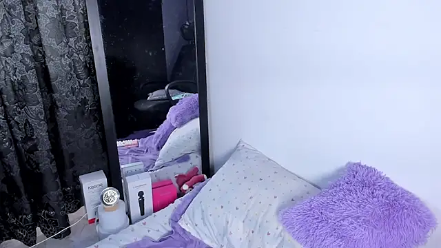 zephyra-angels online show from February 22, 4:13 am