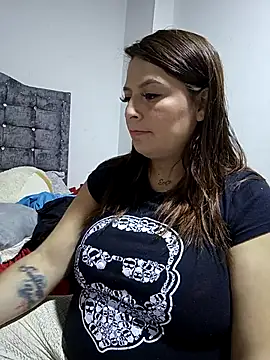 nahomysaints online show from December 3, 4:38 pm