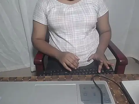 Snapshot of Megha-34 chatting on October 15, 6:41 pm Megha-34 online show from October 15, 6:41 pm