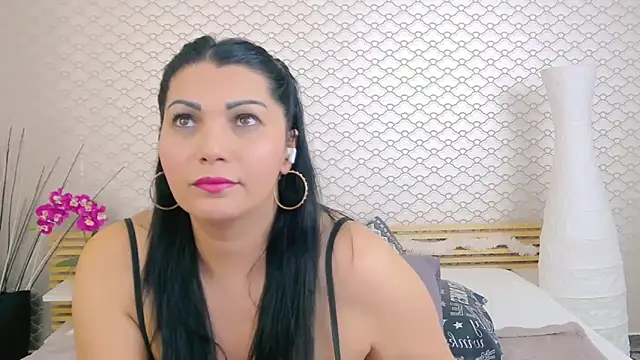 BeliseChappelleX online show from December 19, 7:10 pm