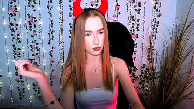 doll vey online show from September 13, 7:02 pm