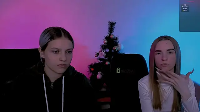 Snapshot of doll_vey chatting on December 15, 8:02 pm doll vey online show from December 15, 8:02 pm