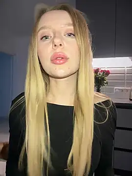 EvaBrooklyn online show from March 13, 3:39 pm