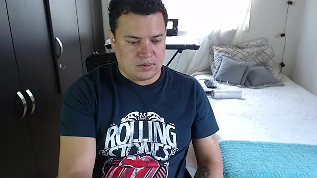 Snapshot of _Aragon__ chatting on March 7, 1:29 pm Aragon online show from March 7, 1:29 pm