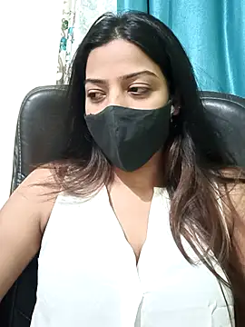 CRAZY  BITE online show from February 8, 9:51 pm