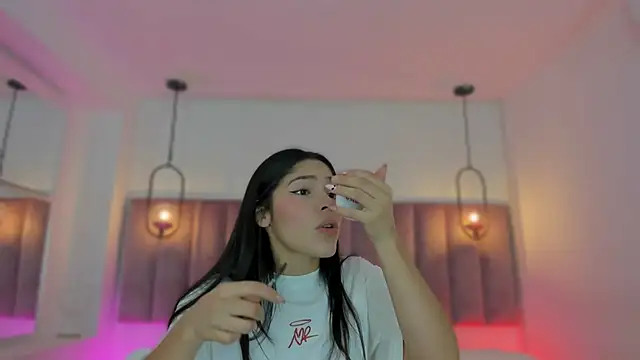 Haily b online show from December 14, 8:13 pm