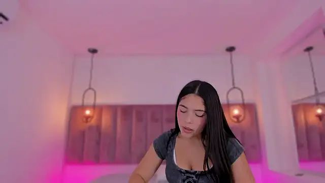 Haily b online show from February 3, 8:36 pm