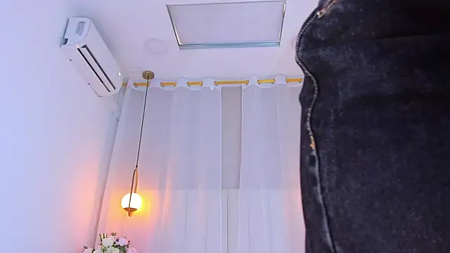 Haily b online show from April 4, 7:55 pm