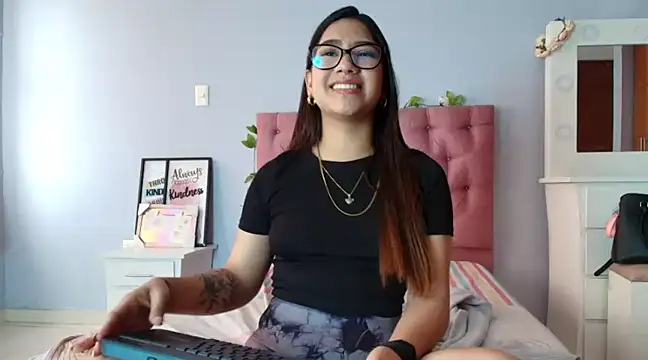 Snapshot of yousweet-Scarett chatting on March 8, 3:24 pm yousweet-Scarett online show from March 8, 3:24 pm