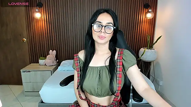 zakia23  online show from March 15, 10:22 pm