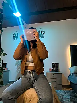 miaoconell online show from February 26, 9:14 pm