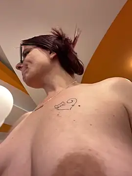 NataKitten online show from April 20, 6:16 am