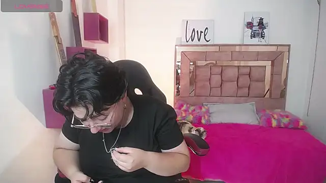 safyka online show from November 15, 12:56 pm