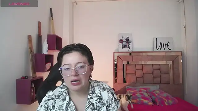 safyka online show from November 22, 3:05 am