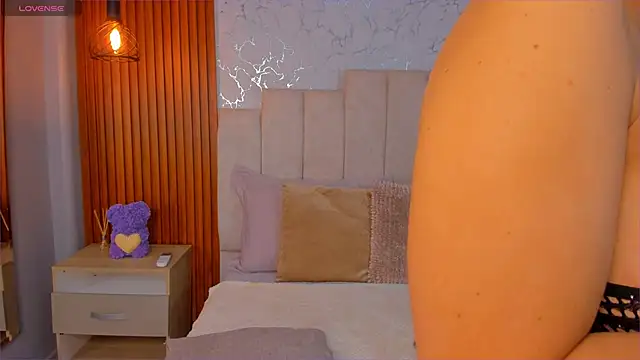 ScarlettWallace online show from September 20, 4:19 pm