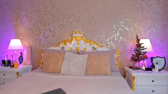 ScarlettWallace online show from December 22, 8:28 pm