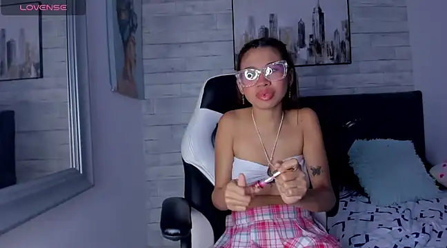 Aida princess online show from February 28, 5:26 am