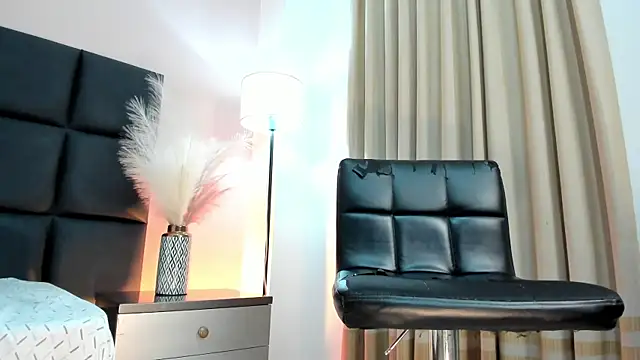 SeleneLujan online show from January 6, 11:58 am